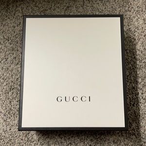 Gucci boots size 9 only used once
